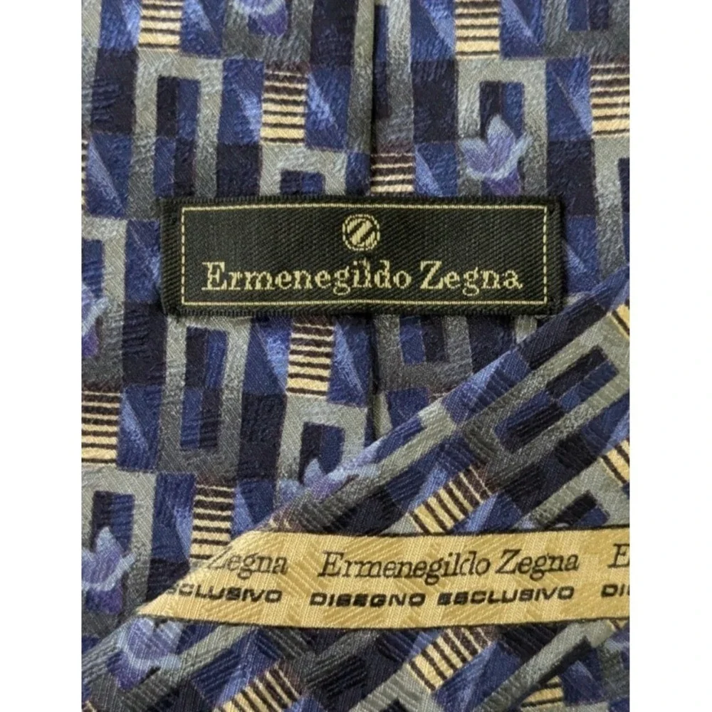 Ermenegildo Zegna Luxury Silk Blue Tie Made Italy Staircase Architecture 57x4